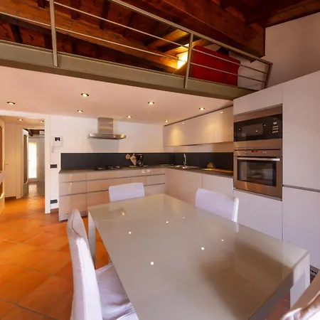 דירה Bright Penthouse With Breathtaking Views Colonno