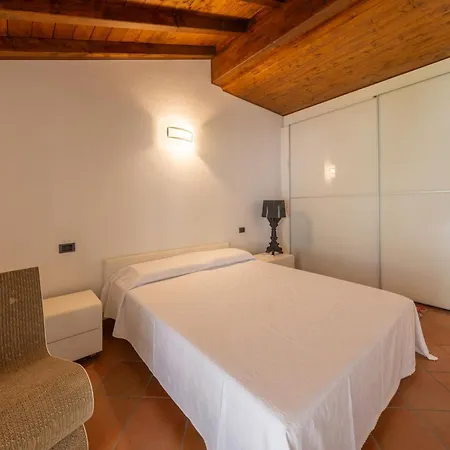 Bright Penthouse With Breathtaking Views Colonno
