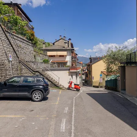 Bright Penthouse With Breathtaking Views Apartman Colonno